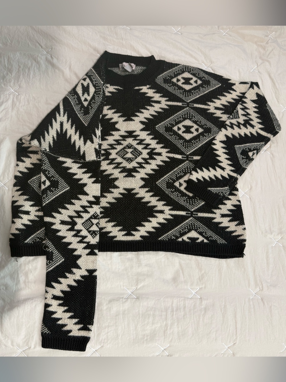 Love 21 Black & Cream Aztec Knit Crewneck Sweater